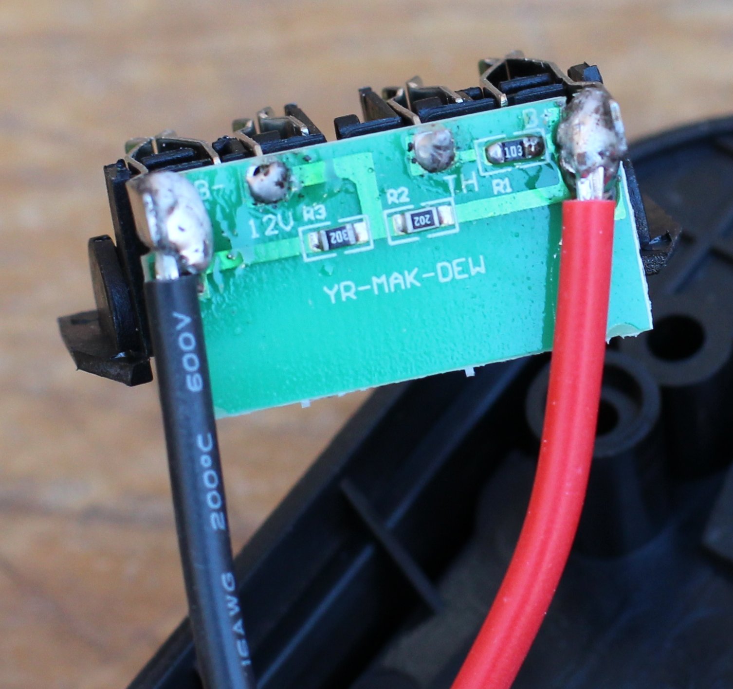 Dewalt 20v 2025 battery pinout diagram